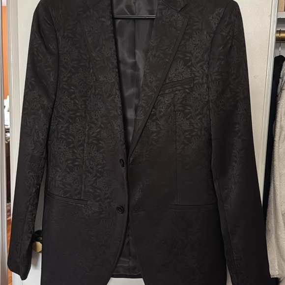 Black Slim Fit Sport Coat with Notched Lapel - Picture 1 of 3